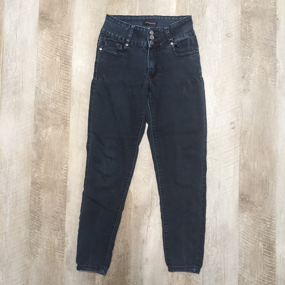 The Style Between Us Dark Wash Jeans